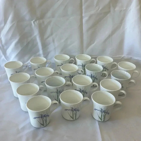 Corningware Corelle Shadow Iris Mugs - 11 Available - Picture 2 of 4